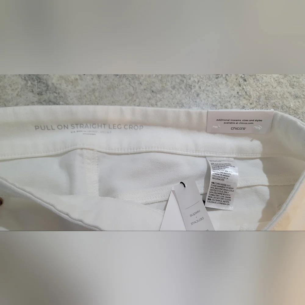 NWT Chico’s Pull-On Embellished Straight-Leg Cropped Jeans Pants Women 2.5 Sz 14 - Picture 10 of 15